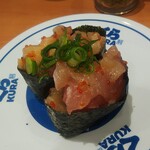 無添くら寿司 - 海鮮軍艦 (税込)110円 (2022.02.05)