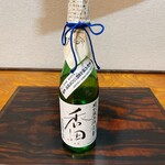 Hakurei Shuzou - 香田　特別純米酒　1430円