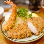 丸一 - 料理写真:とんかつ定食170ｇ1700円+海老フライ1200円