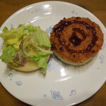 柿安本店 - イングリッシュマフィンでハムカツバーガー