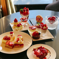 フレンチ ベイ・ビュー - ストロベリーデザート