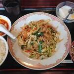 中華料理　味香園 - スタミナ炒め定食¥680-