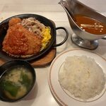 レストラン カロリー - 「カツジャンボ鉄板焼」950円＋「カレーソース」500円