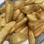 ハーバー食堂 日の出丸 - ホックホク甘ーいじゃがいものフライポテト