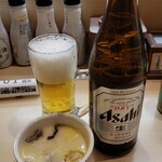 Hamazushi - ビールと茶碗蒸し