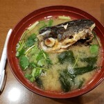 海鮮自慢 居酒屋 あまみ - めっちゃデカイ！ペンとの比較でわかるかな？