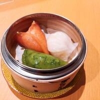 喜記 銀座店 - ⚫3種蒸し点心「鶏肉の腸詰め、春菊、海老」