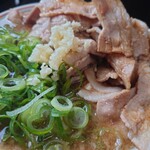 Chuukasoba Kenkyuusho Maruken - 鬼の肉そば:肉５増あとフトゥ♪