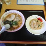 大八ラーメン - ラーメンセット(中華そば(小)焼きめし(小)) 780円