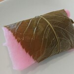 東郷マルサン製菓 - 桜もち