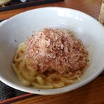 うどん屋 - 味へんです鰹節投入