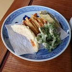 うどん屋 - 野菜天ぷら300円