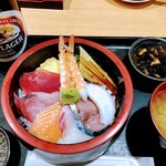 Tsukiji Uoichi - ランチ（土曜日）海鮮丼 750円