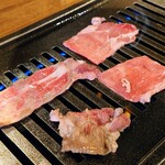 焼肉板前 九十九 - 令和4年2月 ランチタイム
            塩タン定食 1000円