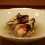 鮨 しみづ - 長崎県九十九島産蒸し牡蠣アップ