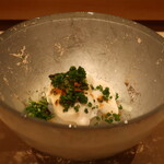 鮨 しみづ - 大分産トラフグの白子炙り、身、皮のポン酢仕立て