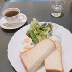 Cafe La MILLE - モーニングトーストセット