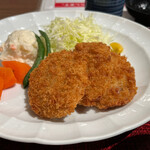 はいり屋 - ヒレカツ定食 1040円。