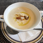 BISTROT REGAL - カリフラワーのポタージュスープ