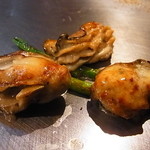 八昌 - 牡蠣バター：冬はこれに限るのぉ