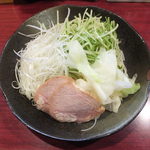 呉麺屋 - 広島風つけ麺 麺と具材