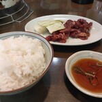 炭火焼肉ごんちゃん - 