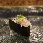 にぎり鮨 一五〇 - 生シラス