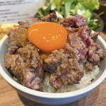 ジョンスミス - ジョンスミスハンバーグ1500円                                               ご飯おかわり自由、味噌汁、サラダ付き