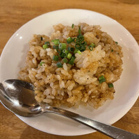 カルネジーオ イースト - 