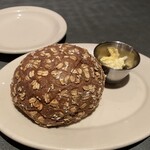 Black Angus Steakhouse - 付け合わせのパン♪