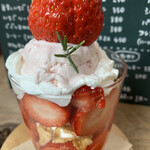 いちご日和 - いちごパフェ