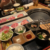 柳橋焼にく わにく - 