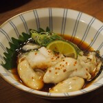 さかなのじんべえ - 相生 野村さん家の生牡蠣ポン酢