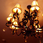 Cafe MOCO - アンティークな照明が素敵(*´д`*)