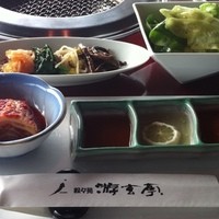 游玄亭 ホテルニューオータニ大阪店 - キムチ、ナムル、サラダ