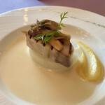 ピパ・ブルー - （魚料理）
                                　寒ブリのグリエ
                                　大根のブイヨン煮、柚子味噌バターソース