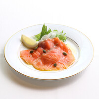 トラウトサーモンのマリネ