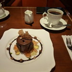 Kohi Sakanshuu - チョコレートと紅茶のケーキと集プレミアムリッチブレンド