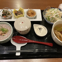 ヒル薬膳粥・ヨル貝料理カイノクチ - 
