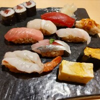 豊鮨 - ゆりにぎり。税込み2300円。