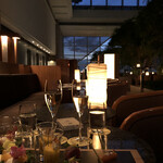 ピーク・ラウンジ - 