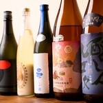 暁煙 - 日本酒は、フルーティー・微発泡・低アルコールなど初めての方でも飲みやすい銘柄も多く取り扱っております。