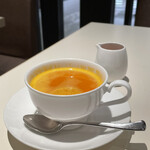 千疋屋総本店 - みかんジュース、ホット。美味しかったー。