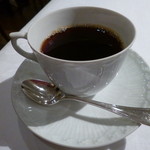 レストランひらまつ - コーヒーです・・・中煎りで癖がなく飲みやすいですね♪