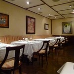 レストランひらまつ - 優雅な空間