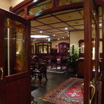 レストランひらまつ - アールヌーヴォー様式の内装