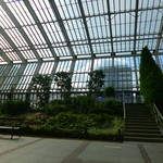 レストランひらまつ - リバレイン５Ｆアトリウムガーデン