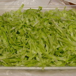 辻肉店 - キャベツもカットしてもらって