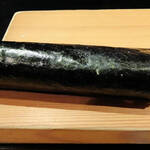 鮨し人 - カワハギの肝の巻物