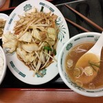 日高屋 - 野菜炒め定食　半ライス　540円